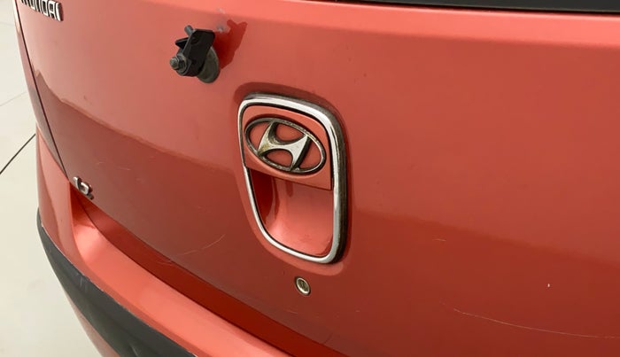 2010 Hyundai i10 SPORTZ 1.2, Petrol, Manual, 1,04,176 km, Dicky (Boot door) - Slightly dented