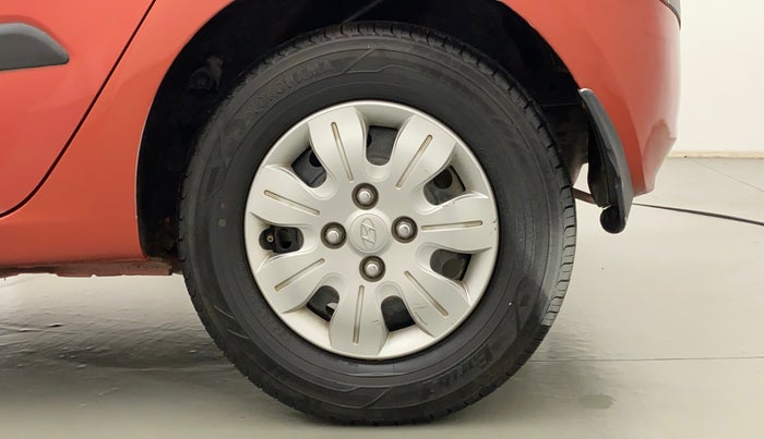 2010 Hyundai i10 SPORTZ 1.2, Petrol, Manual, 1,04,176 km, Left Rear Wheel