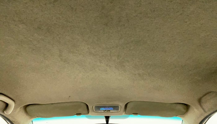 2010 Hyundai i10 SPORTZ 1.2, Petrol, Manual, 1,04,176 km, Ceiling - Roof lining is slightly discolored