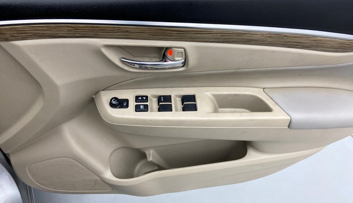 2019 Maruti Ciaz ALPHA 1.5 AT SHVS, Petrol, Automatic, 43,852 km, Driver Side Door Panels Controls