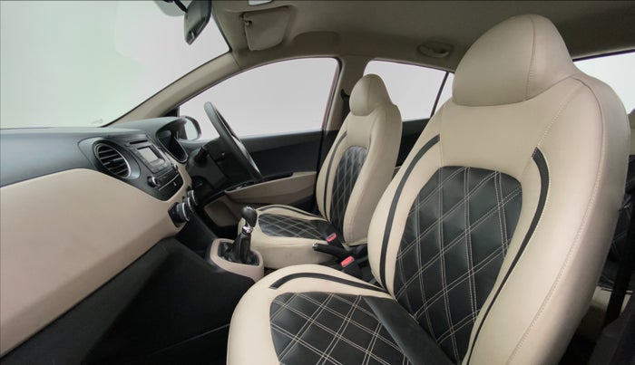 2013 Hyundai Grand i10 SPORTZ 1.2 KAPPA VTVT, Petrol, Manual, 30,560 km, Right Side Front Door Cabin