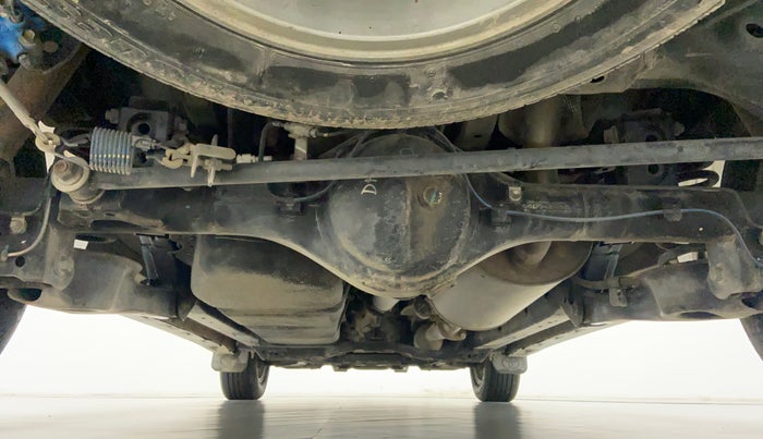 2014 Toyota Innova 2.5 VX 8 STR BS IV, Diesel, Manual, 82,734 km, Rear Underbody
