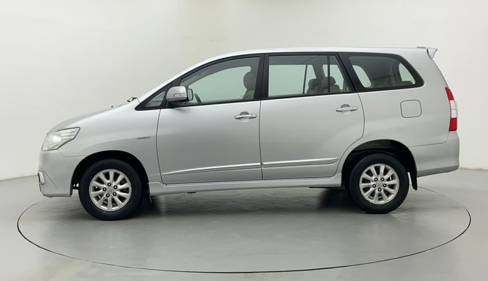 2014 Toyota Innova 2.5 VX 8 STR BS IV, Diesel, Manual, 82,734 km, Left Side
