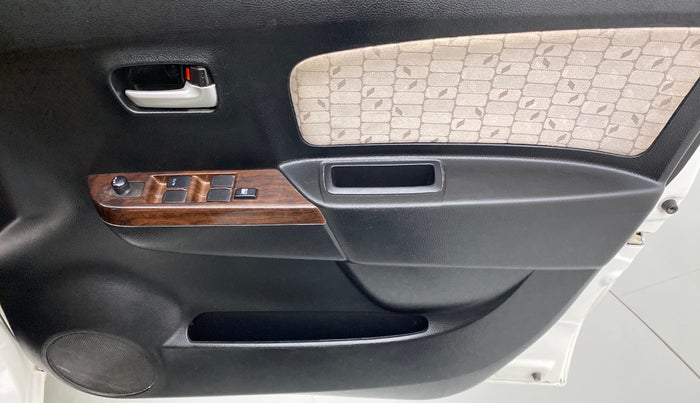2016 Maruti Wagon R 1.0 VXI AMT, Petrol, Automatic, 33,255 km, Driver Side Door Panels Control