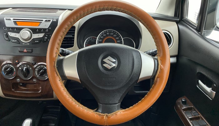 2016 Maruti Wagon R 1.0 VXI AMT, Petrol, Automatic, 33,255 km, Steering Wheel Close Up