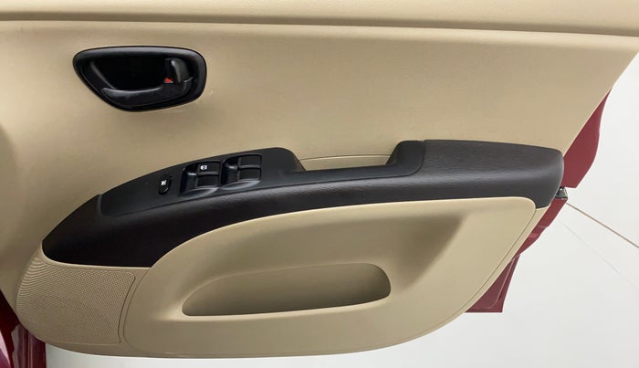 2014 Hyundai i10 MAGNA 1.1 IRDE2, Petrol, Manual, 32,753 km, Driver Side Door Panels Control