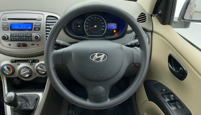 2014 Hyundai i10 MAGNA 1.1 IRDE2, Petrol, Manual, 32,753 km, Steering Wheel Close Up
