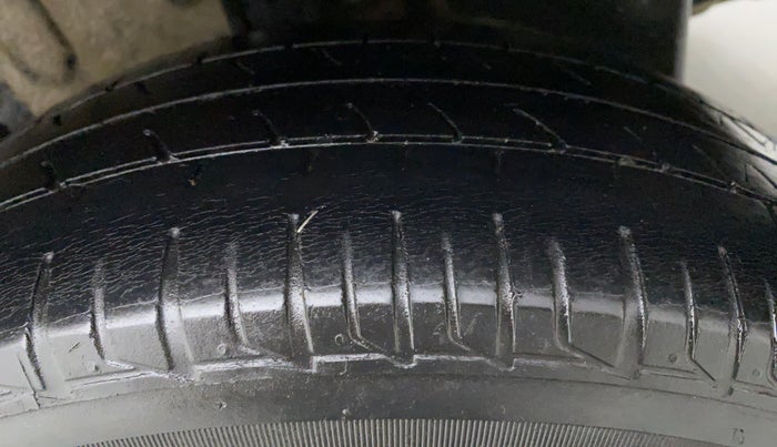 2012 Toyota Etios GD, Diesel, Manual, 93,534 km, Left Rear Tyre Tread