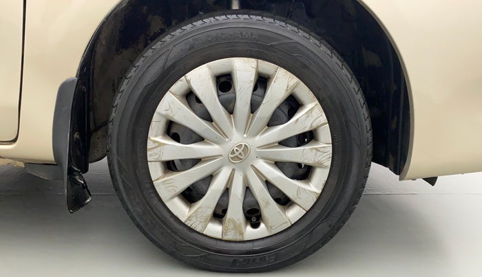 2012 Toyota Etios GD, Diesel, Manual, 93,534 km, Right Front Wheel
