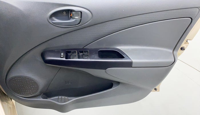 2012 Toyota Etios GD, Diesel, Manual, 93,534 km, Driver Side Door Panels Control