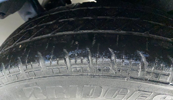 2013 Maruti Swift VDI, Diesel, Manual, 67,026 km, Left Rear Tyre Tread