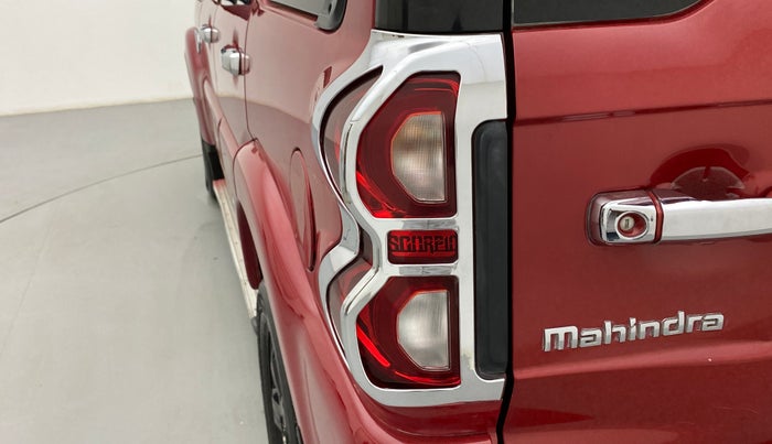 2018 Mahindra Scorpio S5, Diesel, Manual, 85,258 km, Left tail light - Reverse gear light not functional