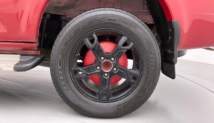2018 Mahindra Scorpio S5, Diesel, Manual, 85,378 km, Left Rear Wheel