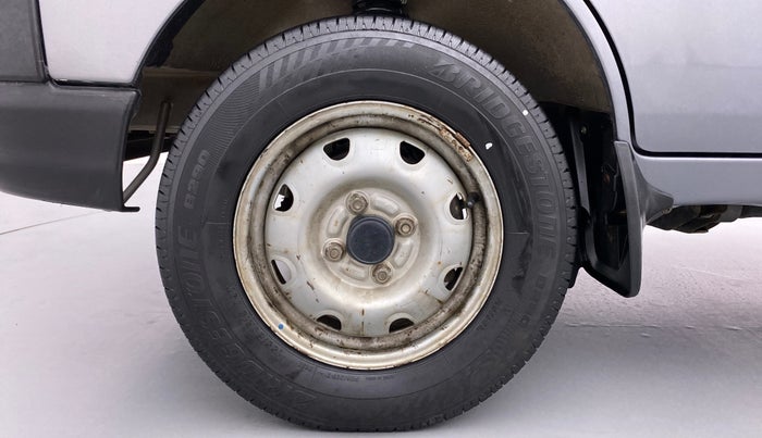 2018 Maruti Eeco 7 STR, Petrol, Manual, 40,289 km, Left Front Wheel