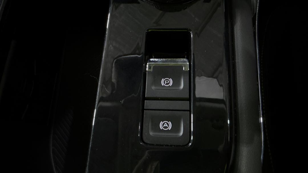 2022 GWM Haval H6 Ultra Hybrid, Automatic, 20377 km, Handbrake