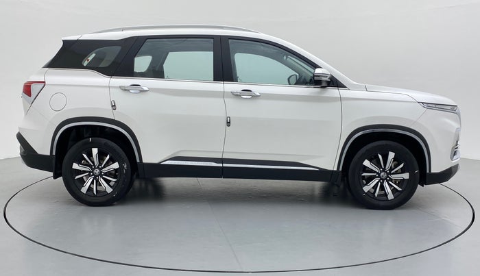 2020 MG HECTOR SHARP DCT PETROL, Petrol, Automatic, 29,101 km, Right Side View