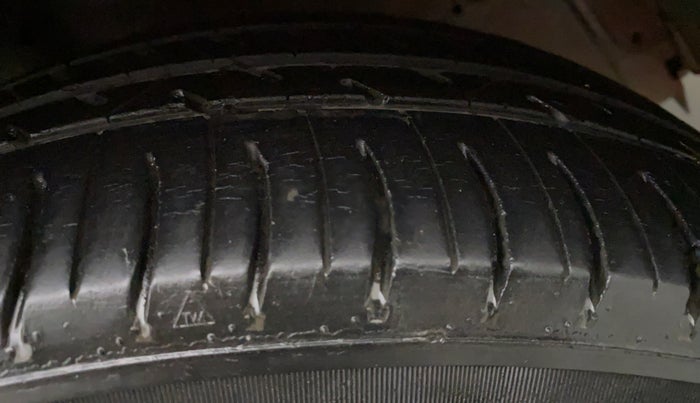 2015 Maruti Celerio VXI, Petrol, Manual, 37,160 km, Left Rear Tyre Tread