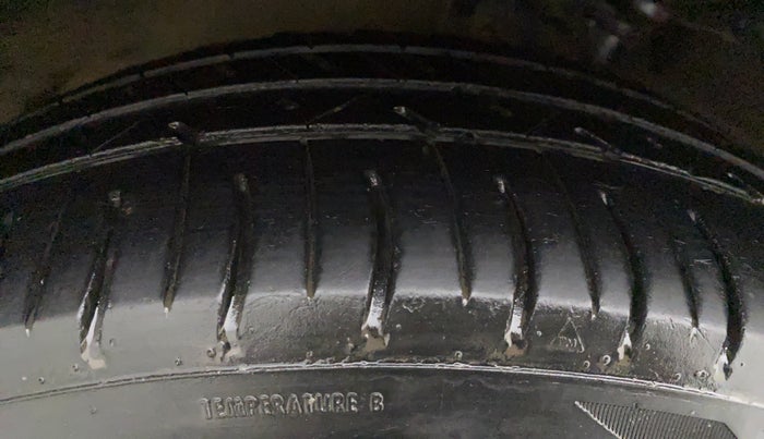 2015 Maruti Celerio VXI, Petrol, Manual, 37,160 km, Right Rear Tyre Tread