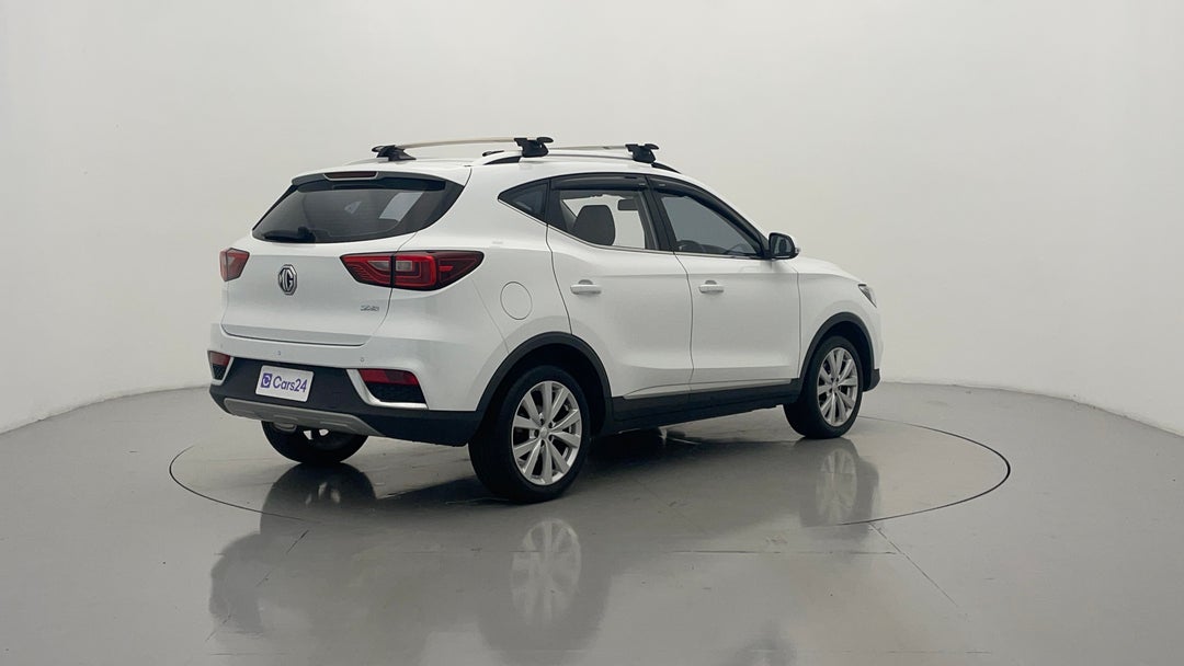 Right Back Diagonal (45- Degree) View