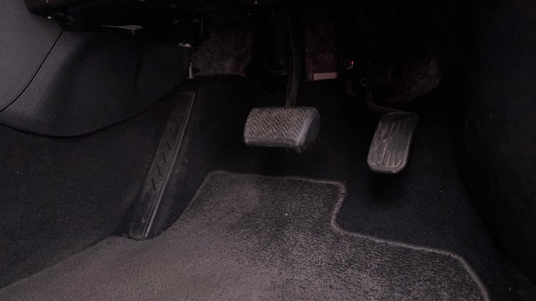 2021 Toyota C-HR Koba (2WD), Automatic, 103892 km, Pedals and Footmat