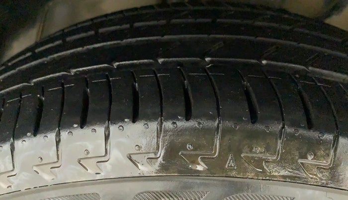 2019 Tata NEXON XM PETROL, Petrol, Manual, 39,060 km, Left Front Tyre Tread