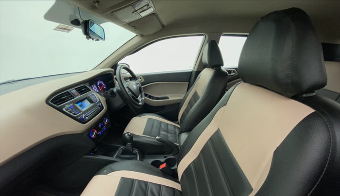 2018 Hyundai Elite i20 SPORTZ 1.2, Petrol, Manual, 31,266 km, Right Side Front Door Cabin