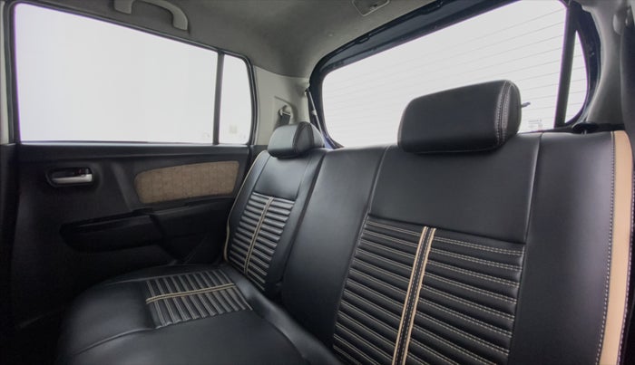2018 Maruti Wagon R 1.0 VXI, Petrol, Manual, 66,794 km, Right Side Rear Door Cabin