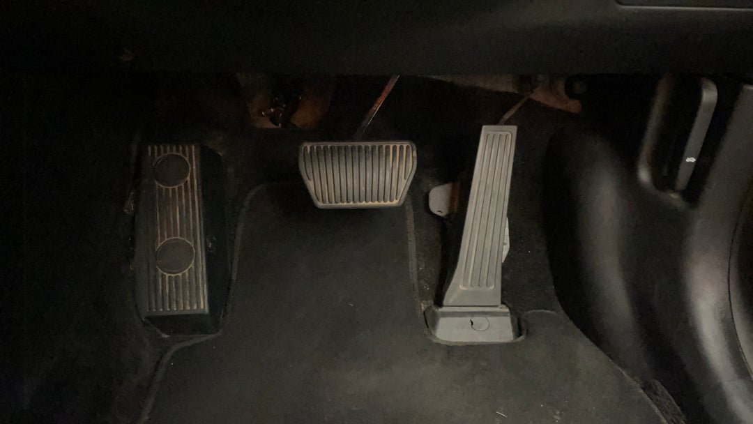 2019 Kia Sportage Si (fwd), Automatic, 108013 km, Pedals and Footmat