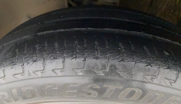 2017 Maruti IGNIS SIGMA 1.2, Petrol, Manual, 83,937 km, Left Front Tyre Tread