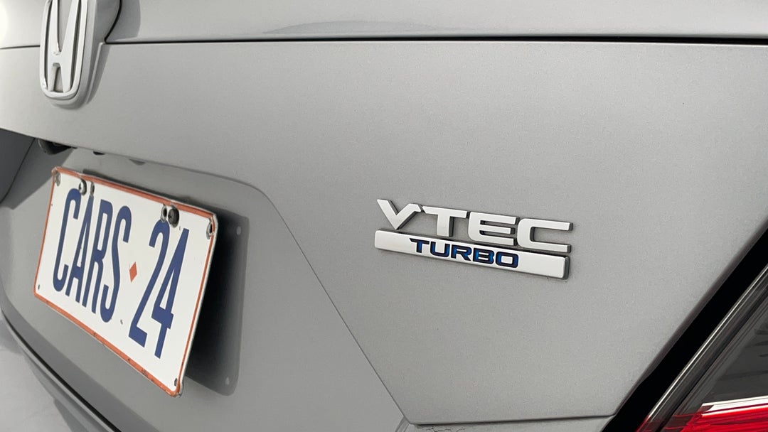 Badge (Boot Right Side)