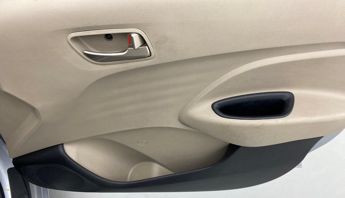 2019 Hyundai NEW SANTRO 1.1 MAGNA MT, Petrol, Manual, 34,113 km, Driver Side Door Panels Control