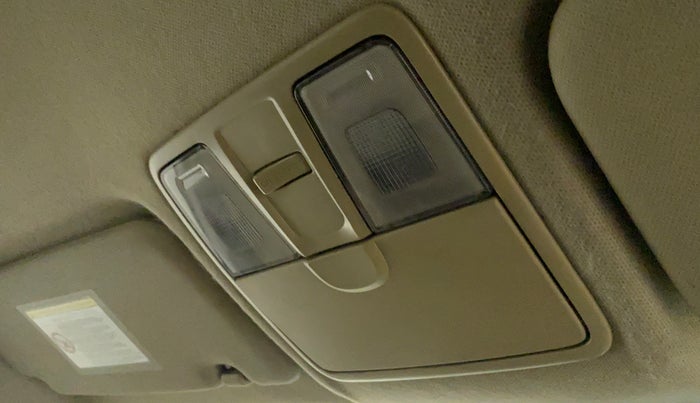 2013 Hyundai Verna FLUIDIC 1.6 VTVT SX, Petrol, Manual, 82,257 km, Ceiling - Roof light/s not working