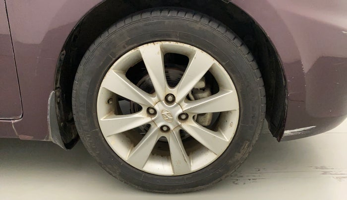2013 Hyundai Verna FLUIDIC 1.6 VTVT SX, Petrol, Manual, 82,257 km, Right Front Wheel