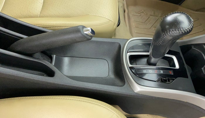 2017 Honda City ZX CVT, Petrol, Automatic, 75,452 km, Gear Lever