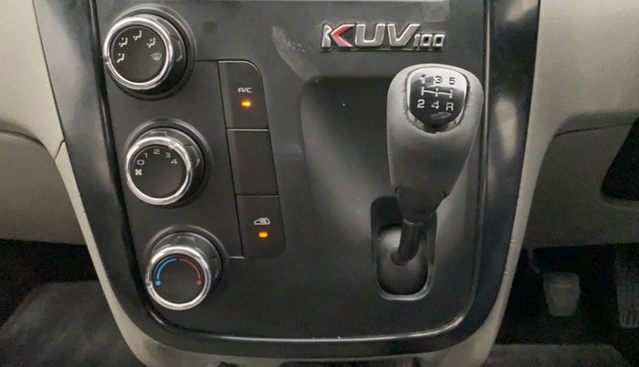2017 Mahindra Kuv100 K4 6 STR, Petrol, Manual, 33,573 km, Gear Lever
