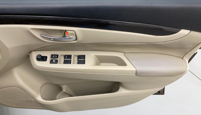 2015 Maruti Ciaz ZXI, Petrol, Manual, 54,694 km, Driver Side Door Panels Control
