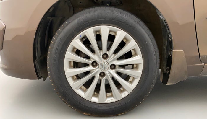 2015 Maruti Ciaz ZXI, Petrol, Manual, 54,694 km, Left Front Wheel