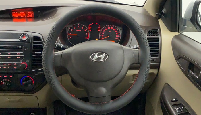 2010 Hyundai i20 MAGNA 1.2, Petrol, Manual, 60,995 km, Steering Wheel Close Up