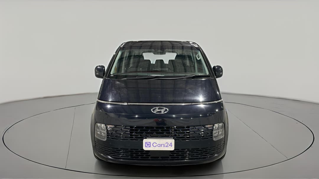 2021 Hyundai Staria Highlander, Automatic, 95607 km, Front View