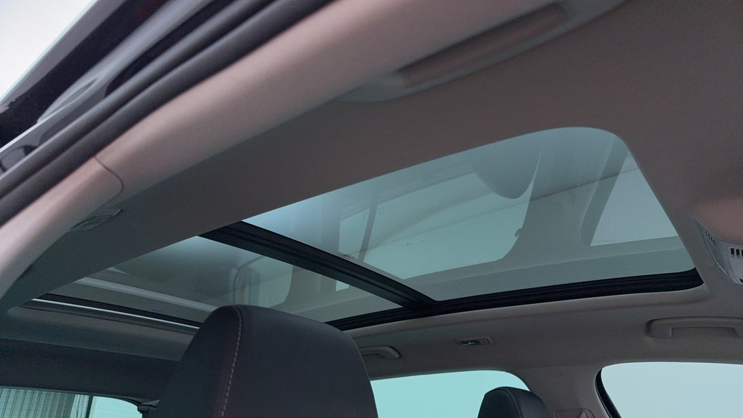 Interior Sunroof/Moonroof