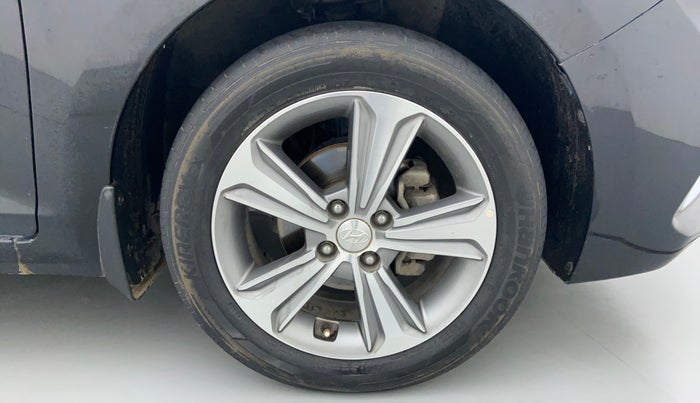 2018 Hyundai Verna 1.6 VTVT SX O, Petrol, Manual, 67,110 km, Right Front Wheel