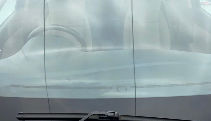 2018 Hyundai Verna 1.6 VTVT SX O, Petrol, Manual, 67,110 km, Front windshield - Minor spot on windshield
