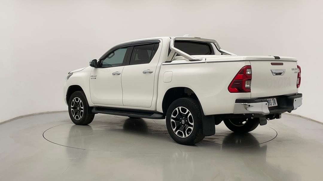 2022 Toyota Hilux Sr5 (4x4), Automatic, 48090 km, Left Back Diagonal (45- Degree) View