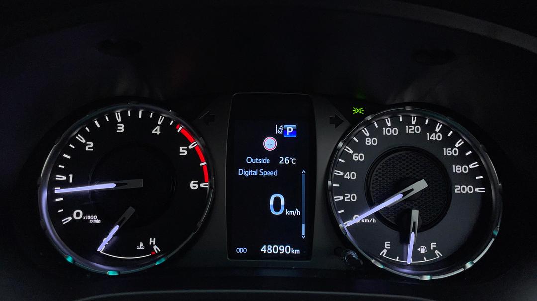 2022 Toyota Hilux Sr5 (4x4), Automatic, 48090 km, Odometer View