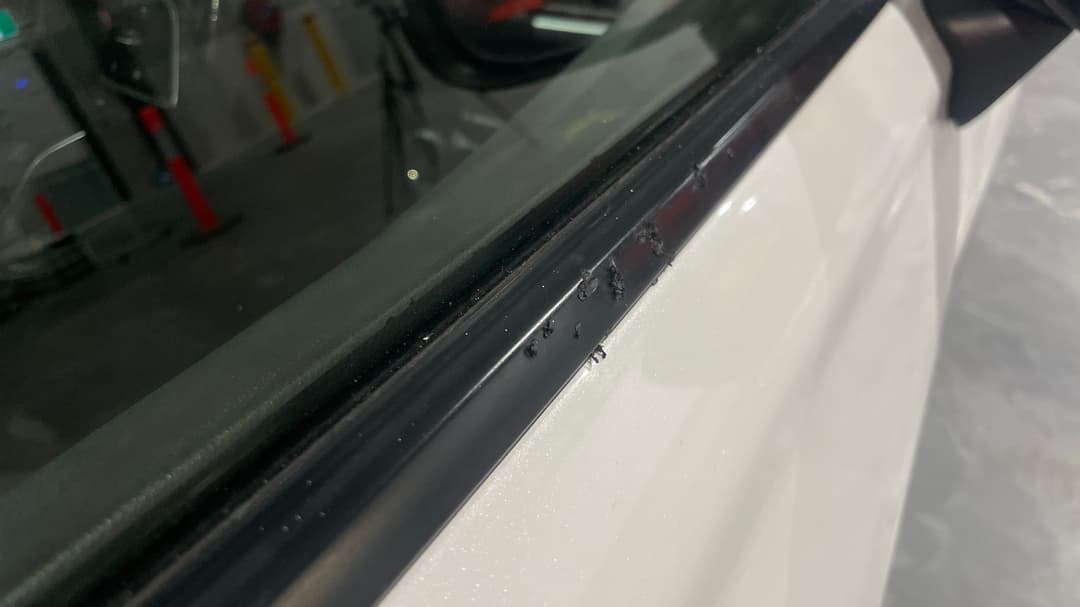 2023 Subaru Forester 2.5i (AWD), Automatic, 31341 km, Doors Front RHS Lining broken / damaged