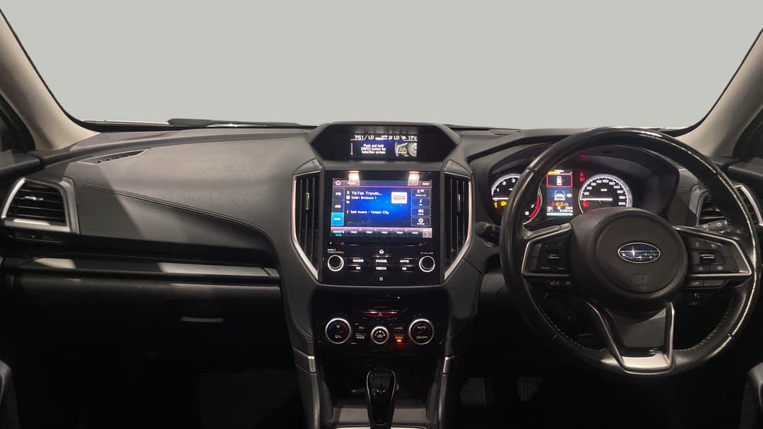 2023 Subaru Forester 2.5i (AWD), Automatic, 31341 km, Dashboard View