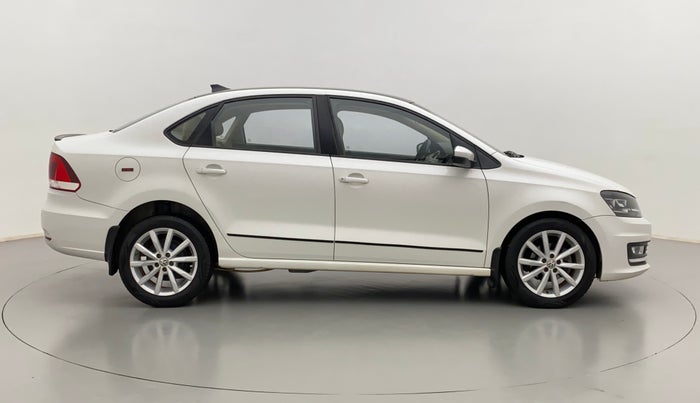 2017 Volkswagen Vento HIGHLINE 1.2 TSI AT, Petrol, Automatic, 30,530 km, Right Side View