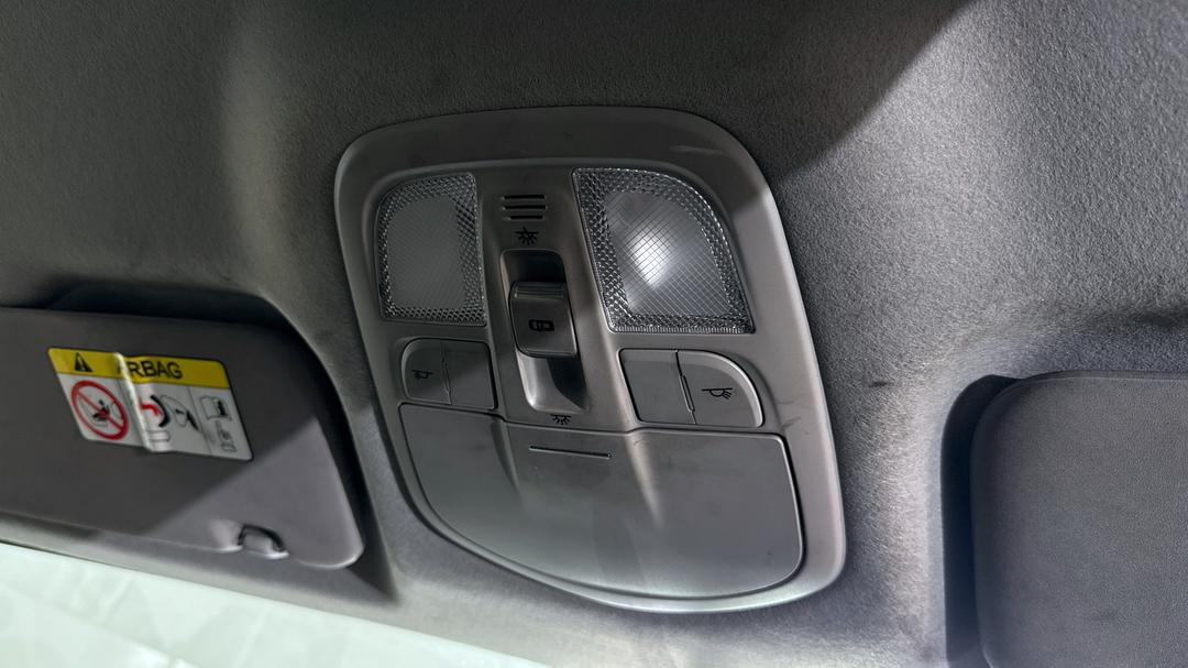 2021 LDV G10 Lift Door, Automatic, 92042 km, On-Roof Controls/Sunglass holder