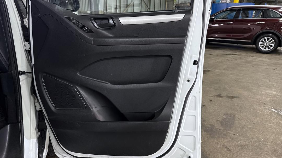 2021 LDV G10 Lift Door, Automatic, 92042 km, Speaker View