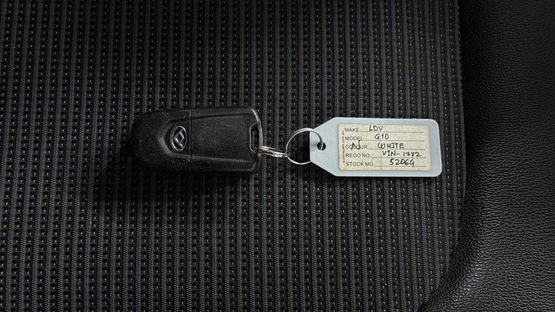 2021 LDV G10 Lift Door, Automatic, 92042 km, Key Close-up